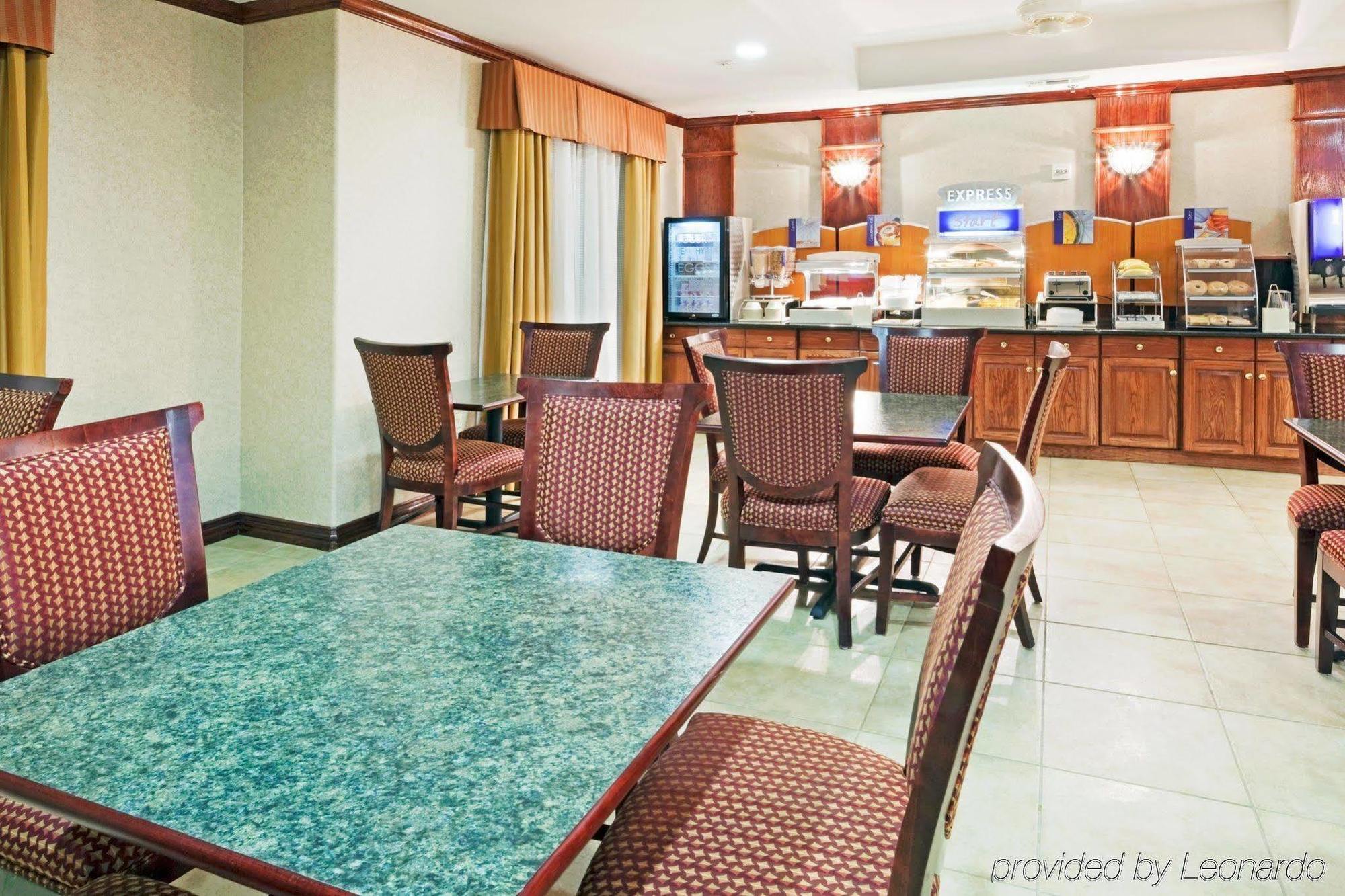 Holiday Inn Express & Suites Dallas - Duncanville, An Ihg Hotel Restaurant foto